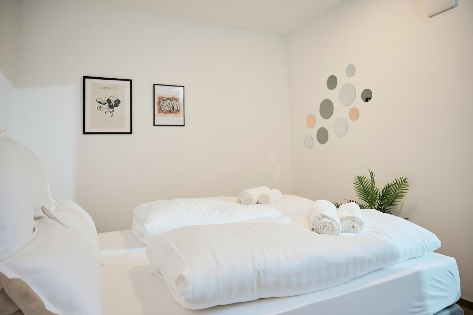 Moderne Apartments Mit Highspeed-Wlan Und Gratis-Tiefgarage Ihr Perfekter Rueckzugsort Nahe Dem Zentrum Und Der Therme I Barrierearm Bad Kissingen Luaran gambar